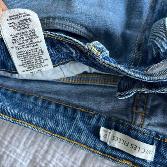 Avec Les Filles Blue Ankle Length Flare Raw Hem Blue Jeans Size 27 - Picture 9 of 10